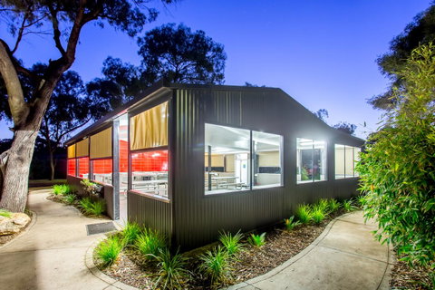 BIG4 Renmark Riverfront Holiday Park - Accommodation in Bendigo 44