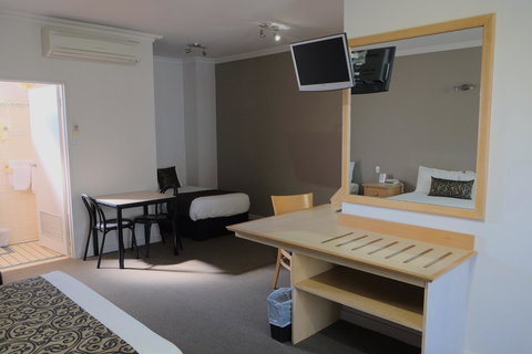 Berri Hotel - Accommodation in Bendigo 24