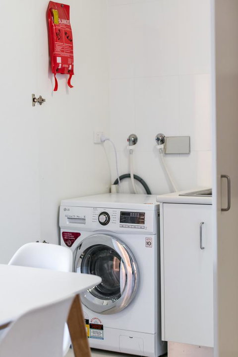 Stylish And Comfortable, Views Over Gouger St! - Accommodation in Bendigo 16