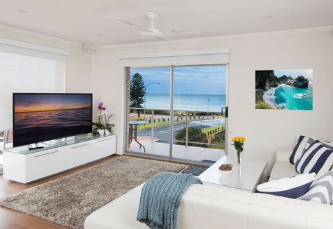 Stylish 3 Bedroom Beachview Apartment - Accommodation in Bendigo 0