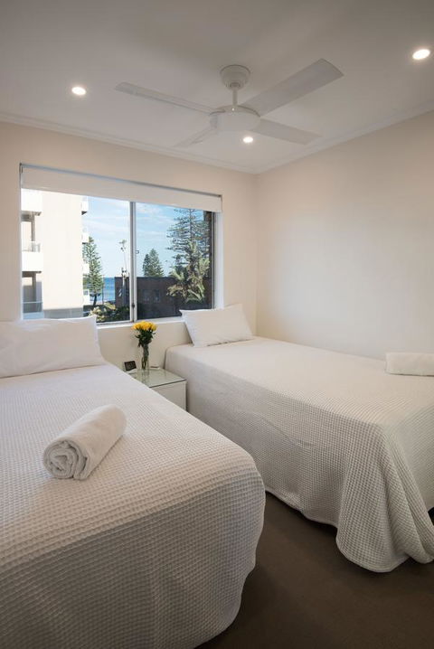 Stylish 3 Bedroom Beachview Apartment - Accommodation in Bendigo 11
