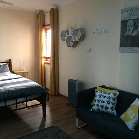 KI Dragonfly Guesthouse - Accommodation in Bendigo 30