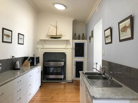 Armadale House - Kingscote - Accommodation in Bendigo 7