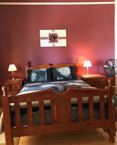 Armadale House - Kingscote - Accommodation in Bendigo 8