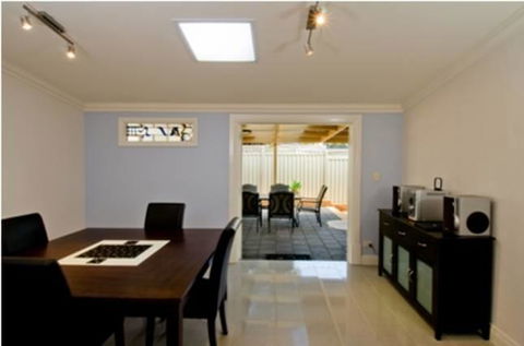 Armadale House - Kingscote - Accommodation in Bendigo 2