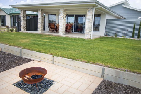 Brock's Base - Accommodation in Bendigo 5