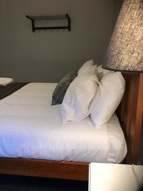 Cornwall Hotel - Accommodation in Bendigo 9