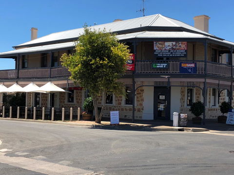Cornwall Hotel - Accommodation in Bendigo 13