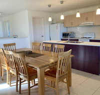 Bayview Beach House Apartment No 1 - Accommodation in Bendigo