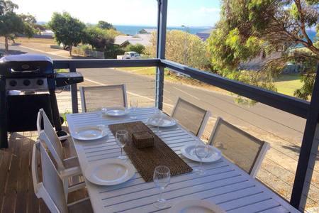 Bayview Beach House Apartment No 1 - Accommodation in Bendigo 5