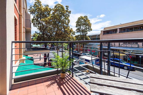 Executive 3 Bedroom Apartment + Internet + Parking - Accommodation in Bendigo 28