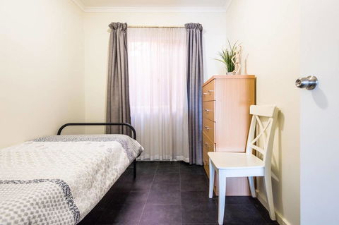 Executive 3 Bedroom Apartment + Internet + Parking - Accommodation in Bendigo 15