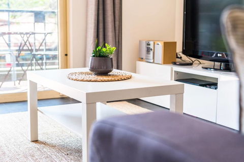 Executive 3 Bedroom Apartment + Internet + Parking - Accommodation in Bendigo 26