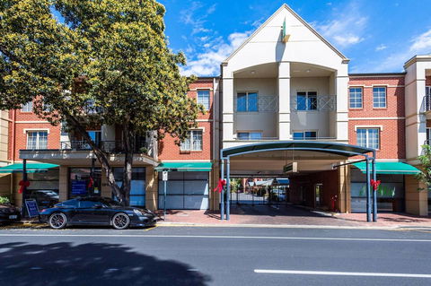 Executive 3 Bedroom Apartment + Internet + Parking - Accommodation in Bendigo 23
