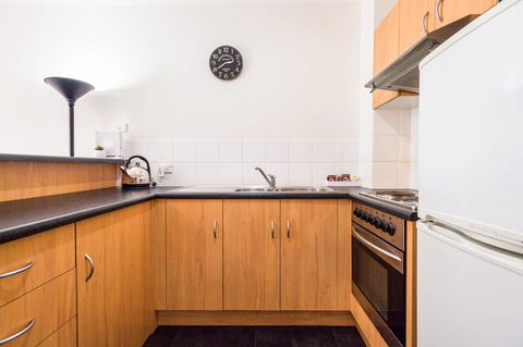 Executive 3 Bedroom Apartment + Internet + Parking - Accommodation in Bendigo 29