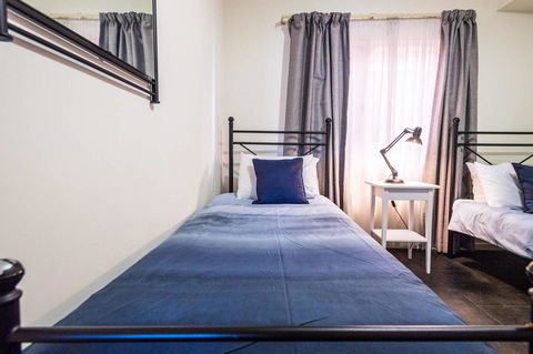 Executive 3 Bedroom Apartment + Internet + Parking - Accommodation in Bendigo 22