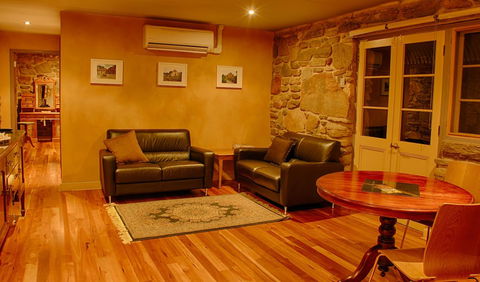 1860 Wine Country Cottages - Accommodation in Bendigo 23