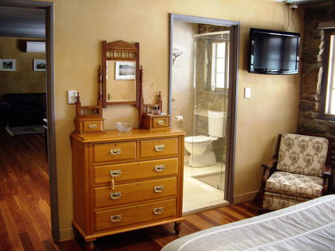 1860 Wine Country Cottages - Accommodation in Bendigo 15