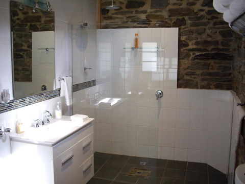 1860 Wine Country Cottages - Accommodation in Bendigo 19