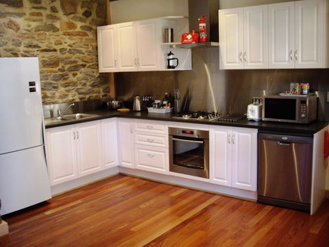 1860 Wine Country Cottages - Accommodation in Bendigo 17