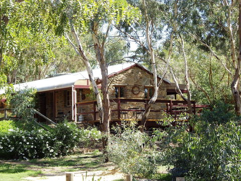 1860 Wine Country Cottages - Accommodation in Bendigo 0