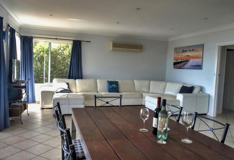 The Whitehouse - Accommodation in Bendigo 8