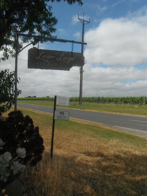 Linger Longer Vineyard - Accommodation in Bendigo 19