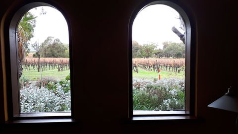 Linger Longer Vineyard - Accommodation in Bendigo 6