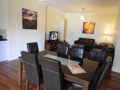 A Secret Garden - Accommodation in Bendigo 14