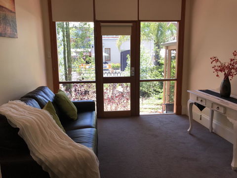 A Secret Garden - Accommodation in Bendigo 9