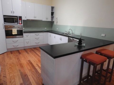 A Secret Garden - Accommodation in Bendigo 4