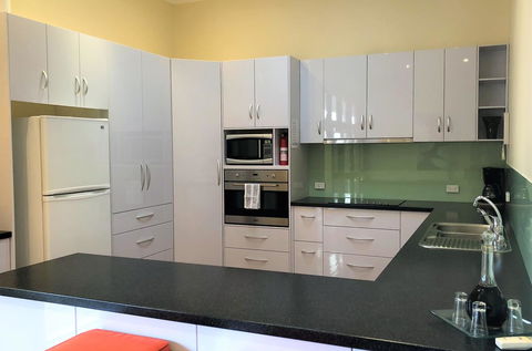 A Secret Garden - Accommodation in Bendigo 13