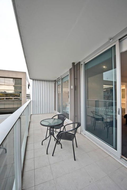 Luxury City Apt With Pool, Gym, Spa, Netflix - Accommodation in Bendigo 27