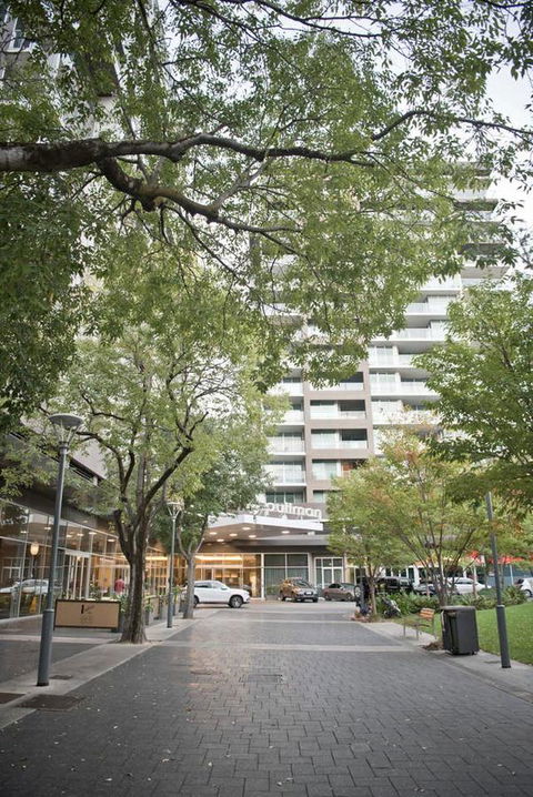 Luxury City Apt With Pool, Gym, Spa, Netflix - Accommodation in Bendigo 26