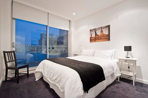 Luxury City Apt With Pool, Gym, Spa, Netflix - Accommodation in Bendigo 2