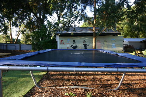 Millicent Hillview Caravan Park - Accommodation in Bendigo 7