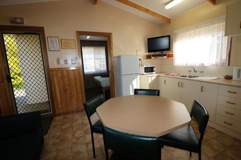 Millicent Hillview Caravan Park - Accommodation in Bendigo 33