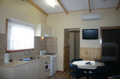 Millicent Hillview Caravan Park - Accommodation in Bendigo 35
