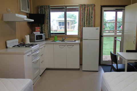 Millicent Hillview Caravan Park - Accommodation in Bendigo 36