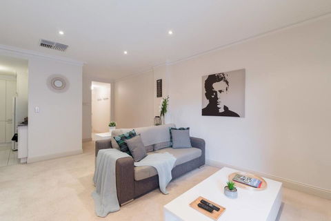 One Bedroom In Adelaideâ€™s East End FREE WIFI*Netflix*Parking - Accommodation in Bendigo 19
