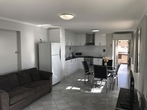 Beachside & Jetty View Apartment 6 - Captain\'s Apt - Accommodation in Bendigo 17