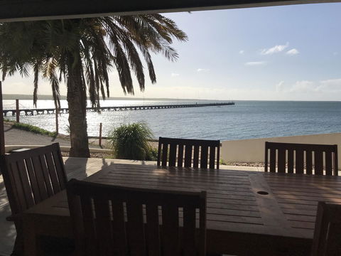 Beachside & Jetty View Apartment 6 - Captain\'s Apt - Accommodation in Bendigo 0