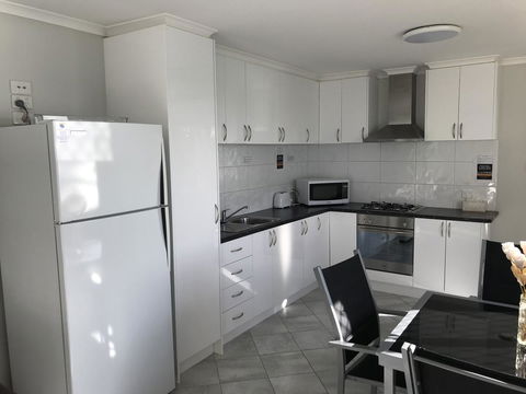 Beachside & Jetty View Apartment 6 - Captain\'s Apt - Accommodation in Bendigo 19