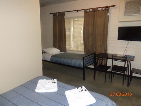 Adelaide Backpackers And Travellers Inn - Accommodation in Bendigo 14