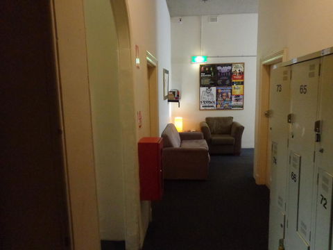 Adelaide Backpackers And Travellers Inn - Accommodation in Bendigo 12