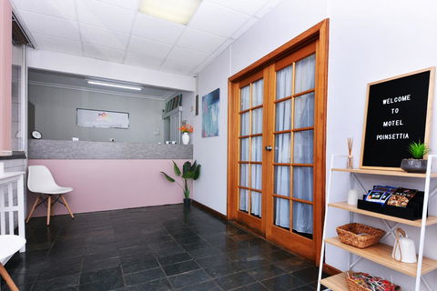Motel Poinsettia - Accommodation in Bendigo 1