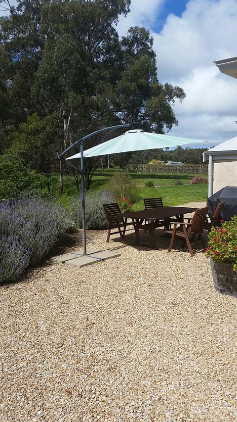 Peppermint Farm Cottage - Accommodation in Bendigo 0