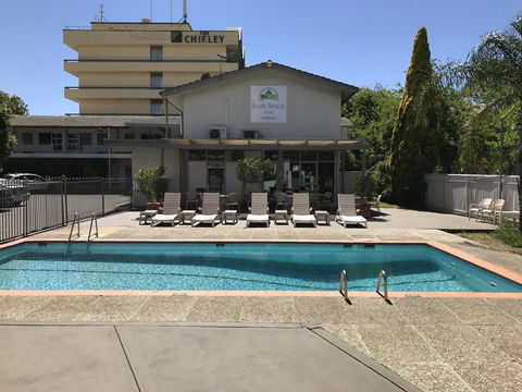 HotelMOTEL Adelaide - Accommodation in Bendigo 0