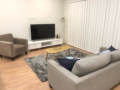 MODERN SPACIOUS 3 BR HOME - NEAR BEACH & AIRPORT - Accommodation in Bendigo 7