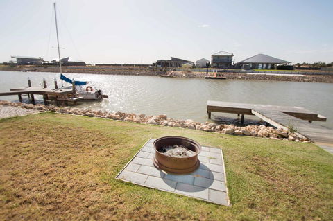 Waterfront On Jefferson, At Wellington Marina, SA - Accommodation in Bendigo 2